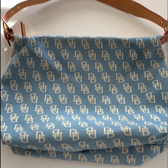 Dooney & Bourke Handbags - Dooney & Bourke Hobo bag